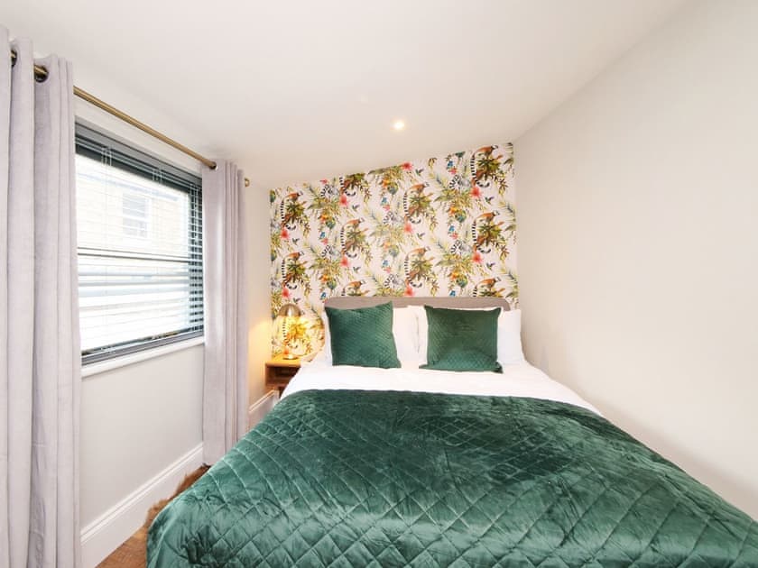 Double bedroom | The Holgate Snug - York Boutique Lets, York