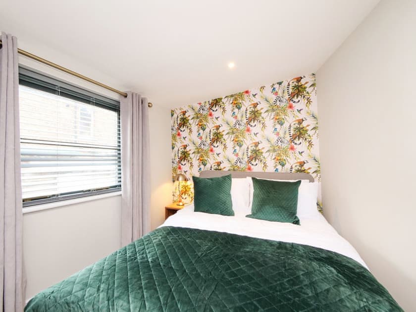 Double bedroom | The Holgate Snug - York Boutique Lets, York