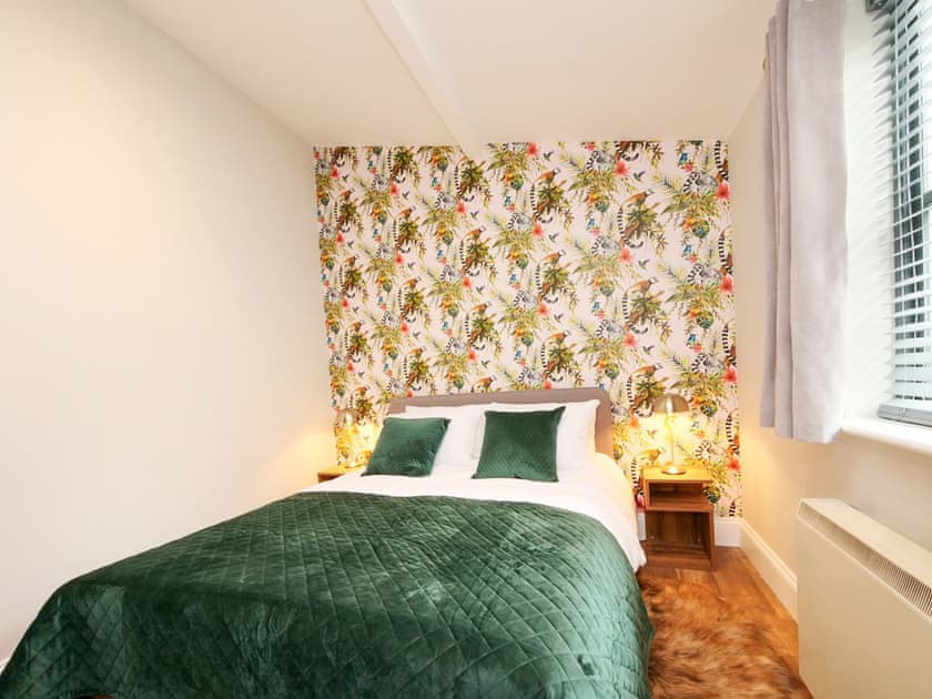 Double bedroom | The Holgate Snug - York Boutique Lets, York