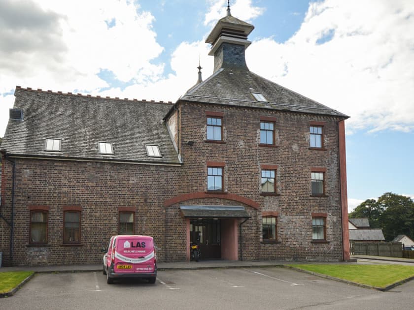 Exterior | Old Distillery Apartment, Fort William