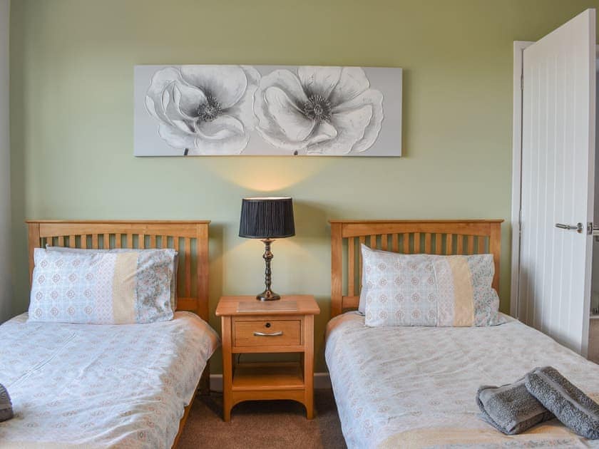 Twin bedroom | Markham House, Weymouth