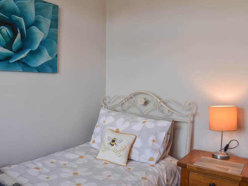 Single bedroom | Markham House, Weymouth