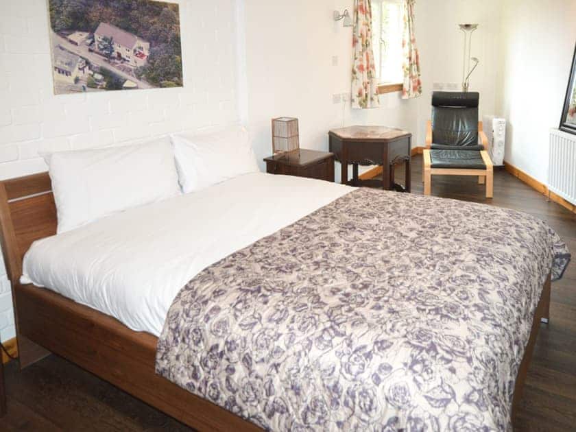 Double bedroom | Ardura Apartment No 1 - Ardura Apartments, Oban