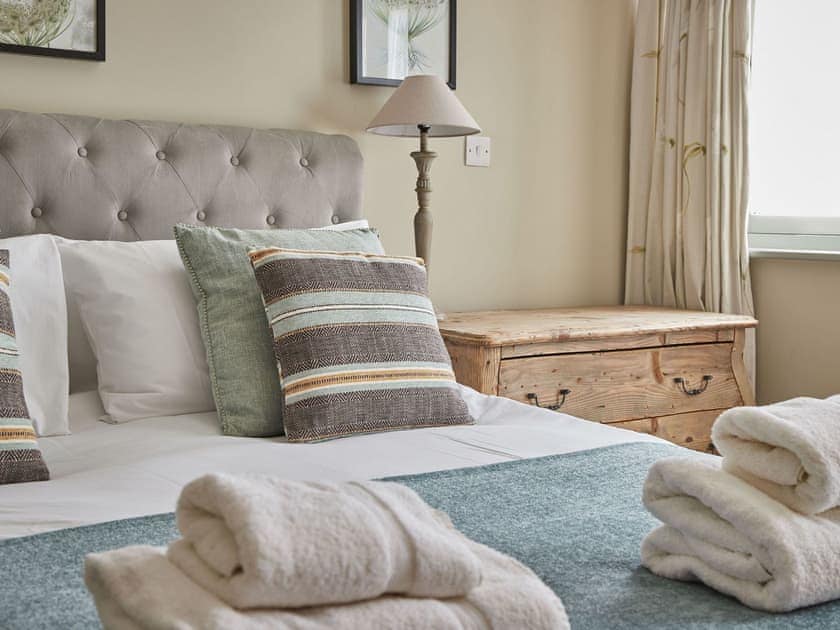 Master bedroom | The Strawhouse - Manor Mews, Tattersett, near Fakenham