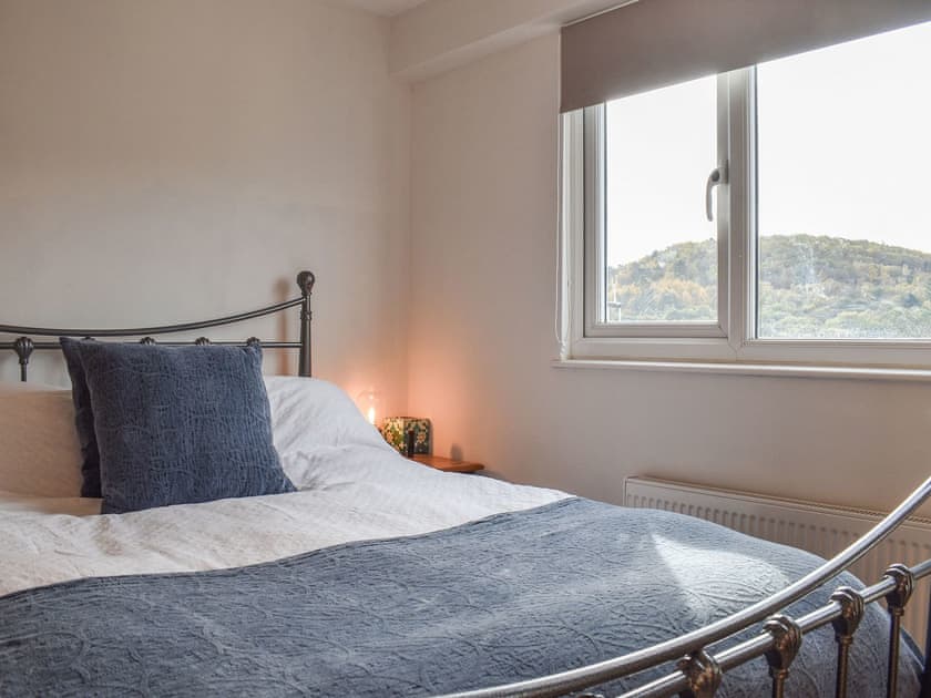 Double bedroom | Vine Cottage, Whatstandwell, near Matlock