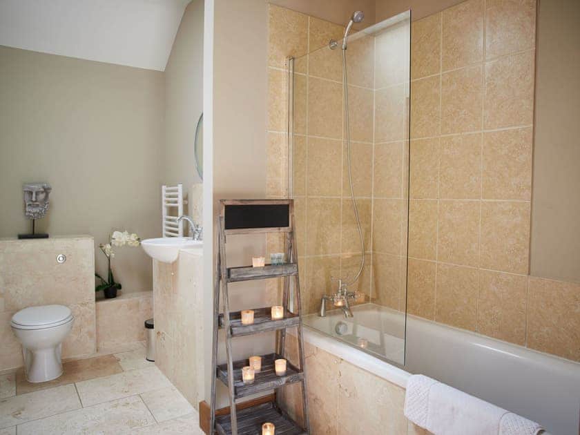 Bathroom | The Milking Parlour - Manor Mews, Tattersett, near Fakenham