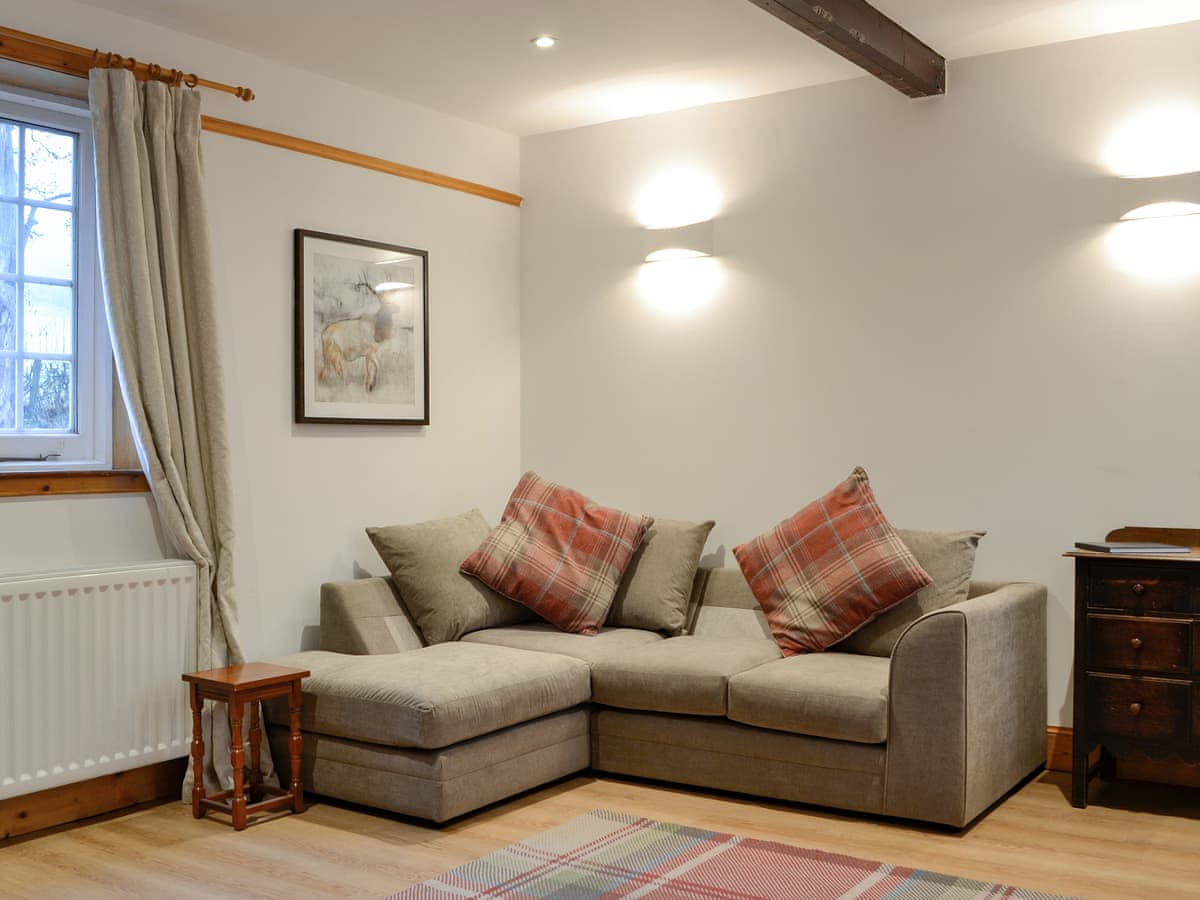 Ardblair Castle Cottages - The Stable holiday cottage near the Cairngorms