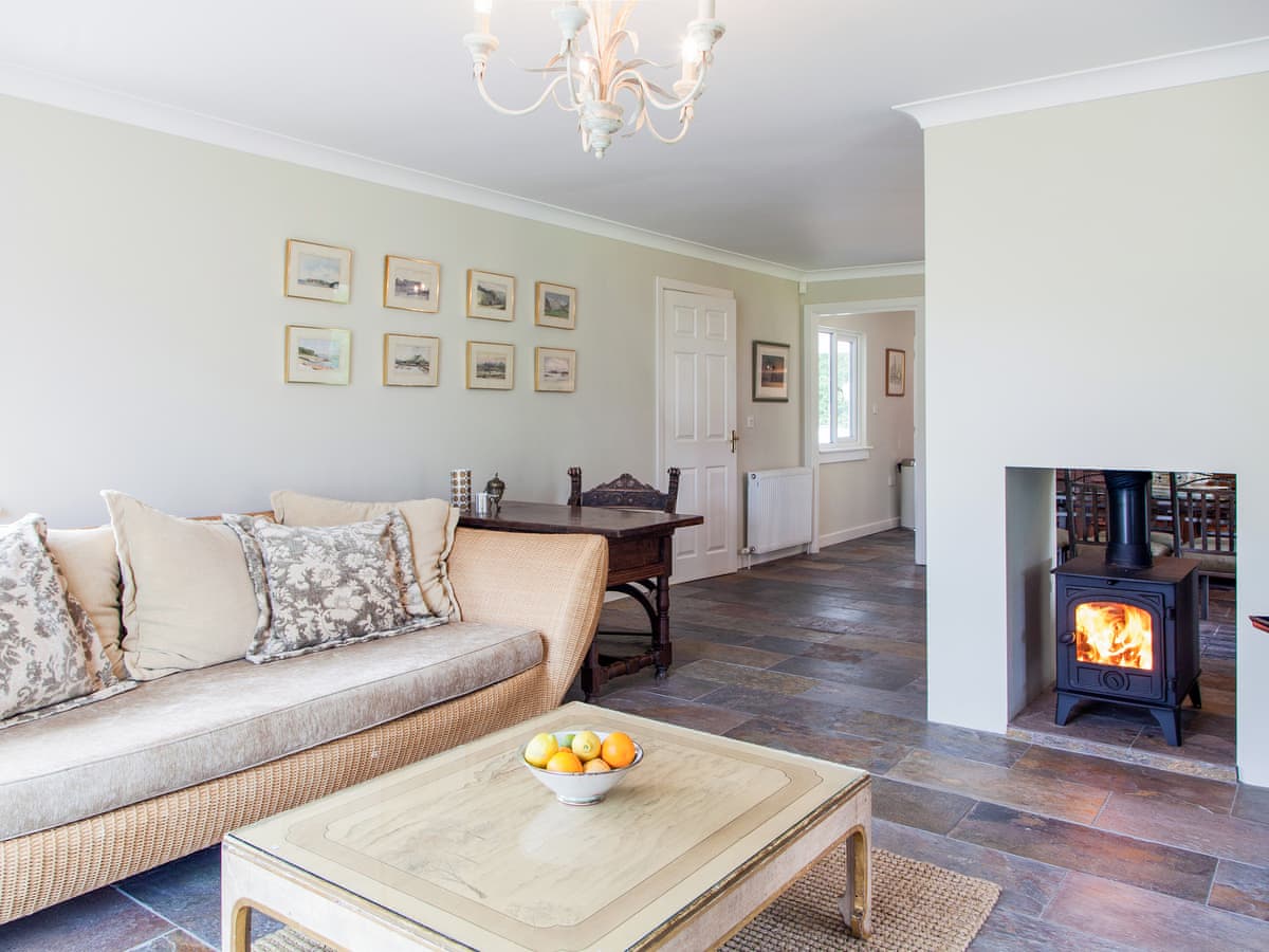 Marshwood Manor Cottages - The Lodge - Holiday Lodge in South West England - Image 1