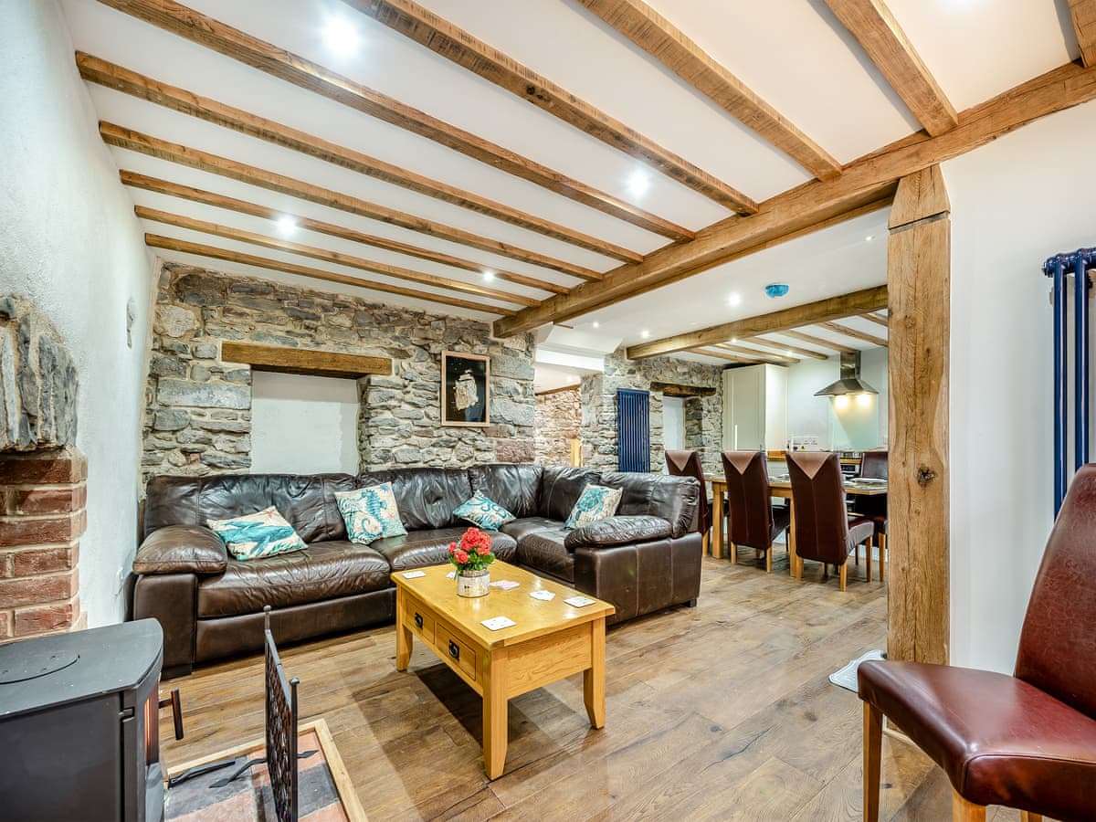 East Back Cottages - Blacksmiths Cottage