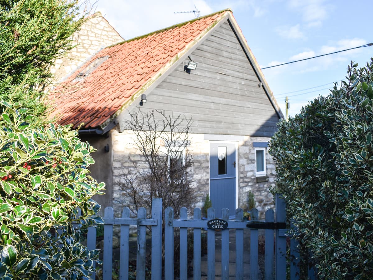 Cruck Cottage