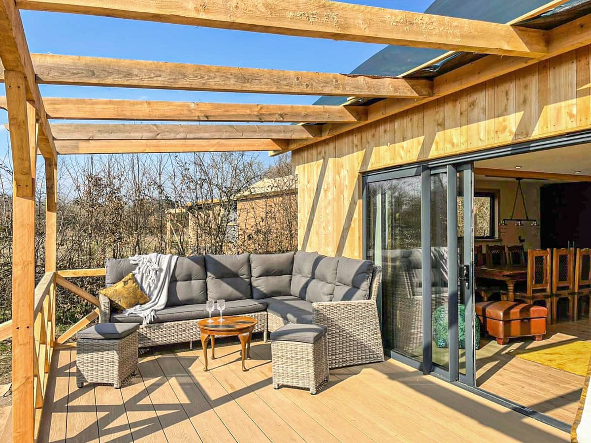 Fern Lodge - Holiday Lodge in Southern England - Image 2