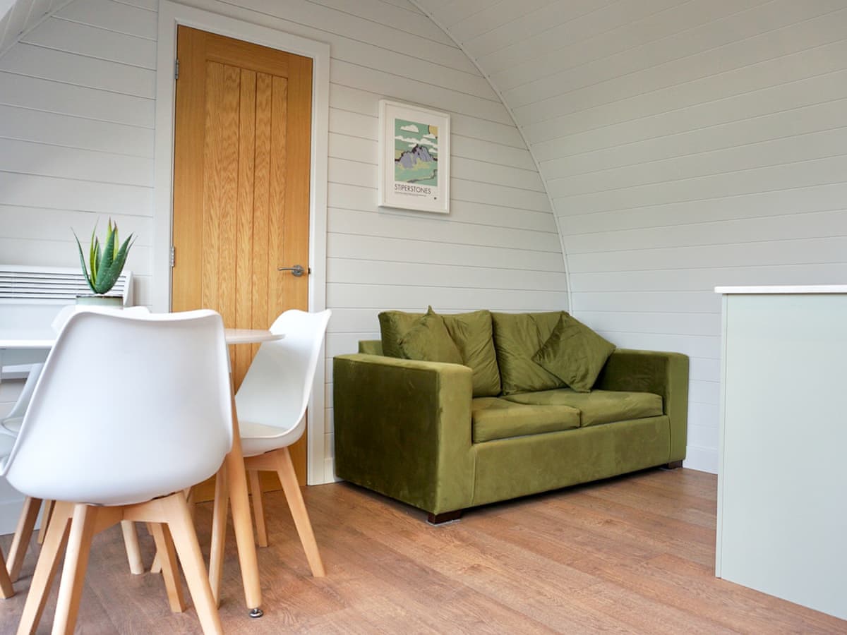 The Earls Lodge - Holiday Lodge in Central England - Image 3