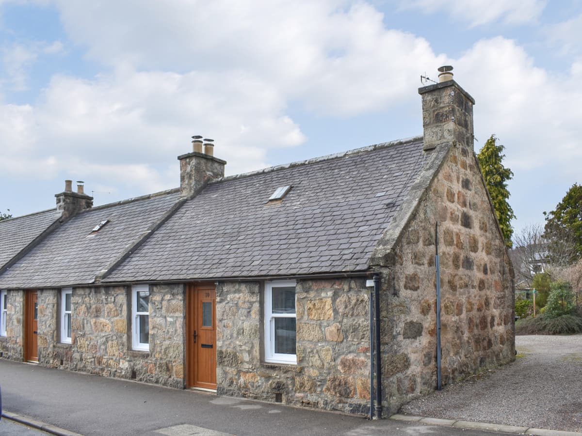 Rinnes Cottage near Ben Rinnes