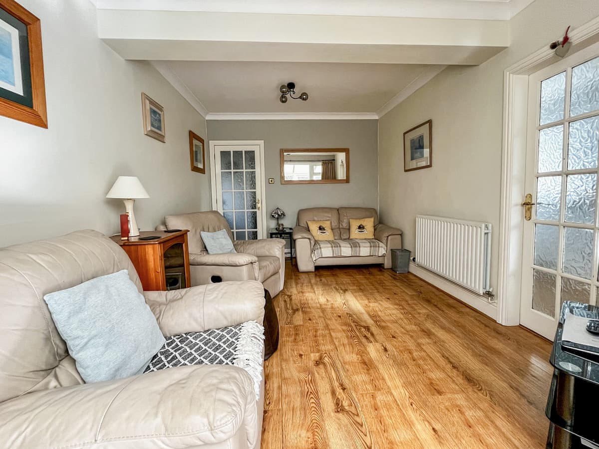 Damson Lodge - Holiday lodge in Central England - Image 2
