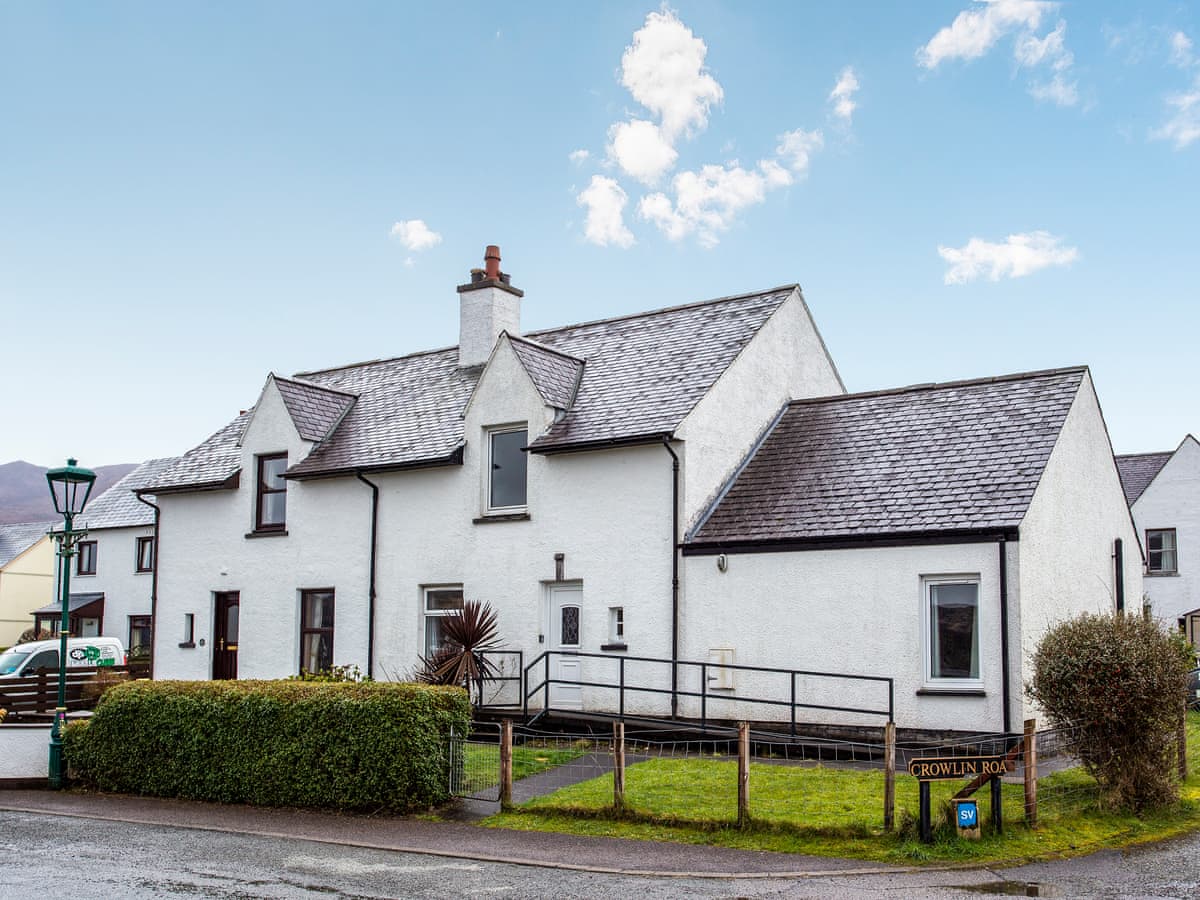 Waterside Cottage holiday cottage near Kintail and Glen Shiel