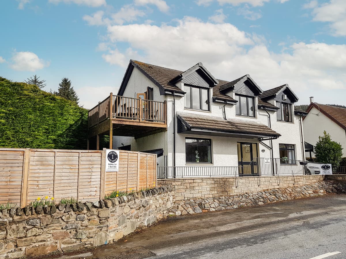 The Old Post Office at Loch Tay holiday cottage near Perthshire