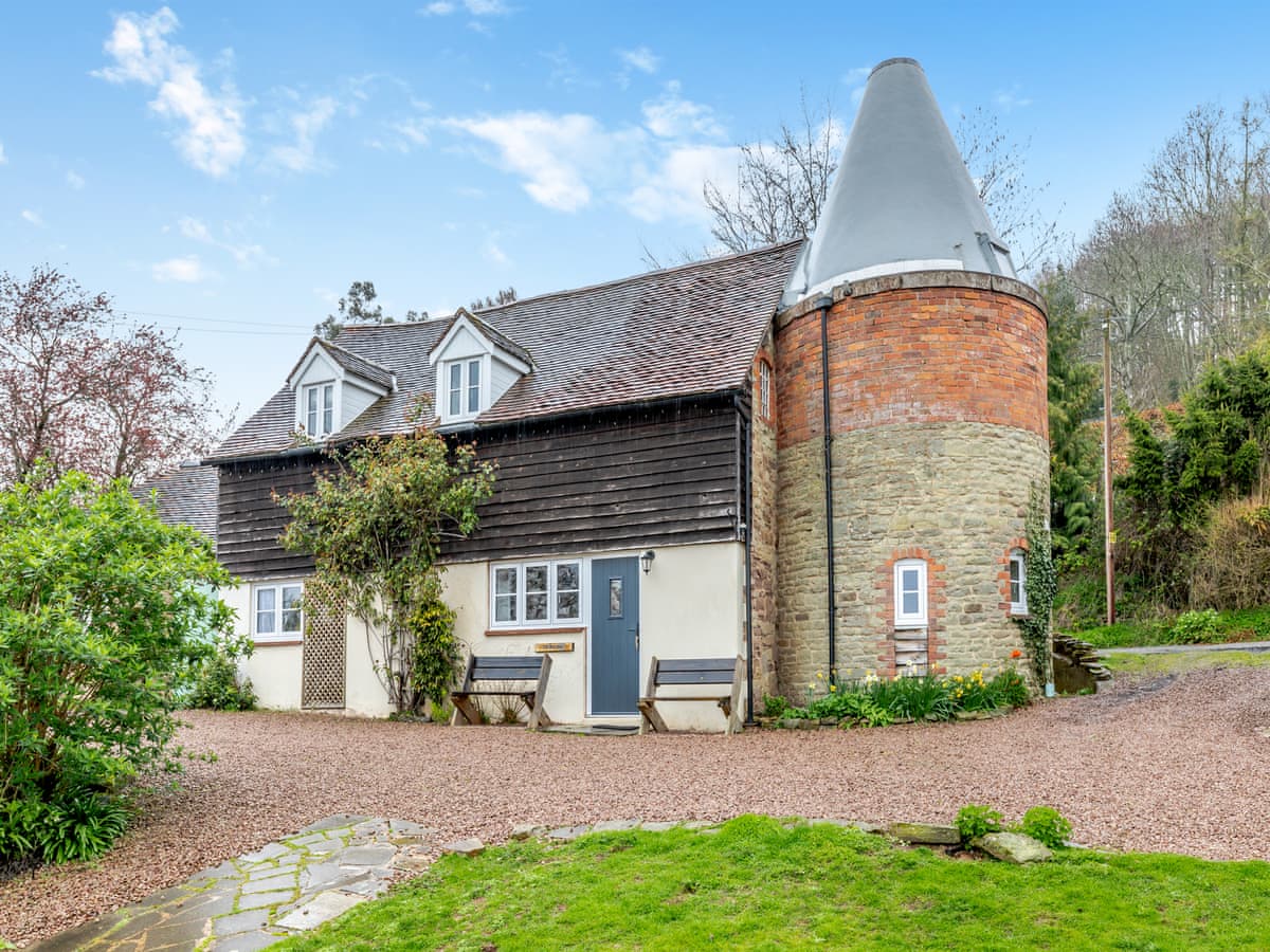 Whitewells Farm Cottages - Old Hop Kiln