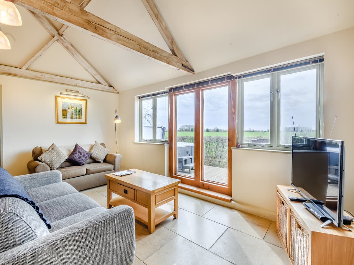 The Cart Lodge - Holiday lodge in East Anglia - Image 5