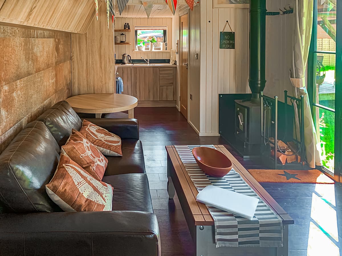 Oak Tree Lodge - Holiday lodge in South West England - Image 2