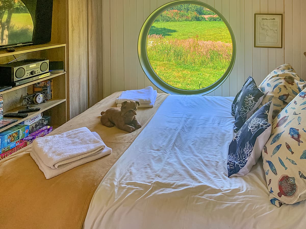 Oak Tree Lodge - Holiday lodge in South West England - Image 5