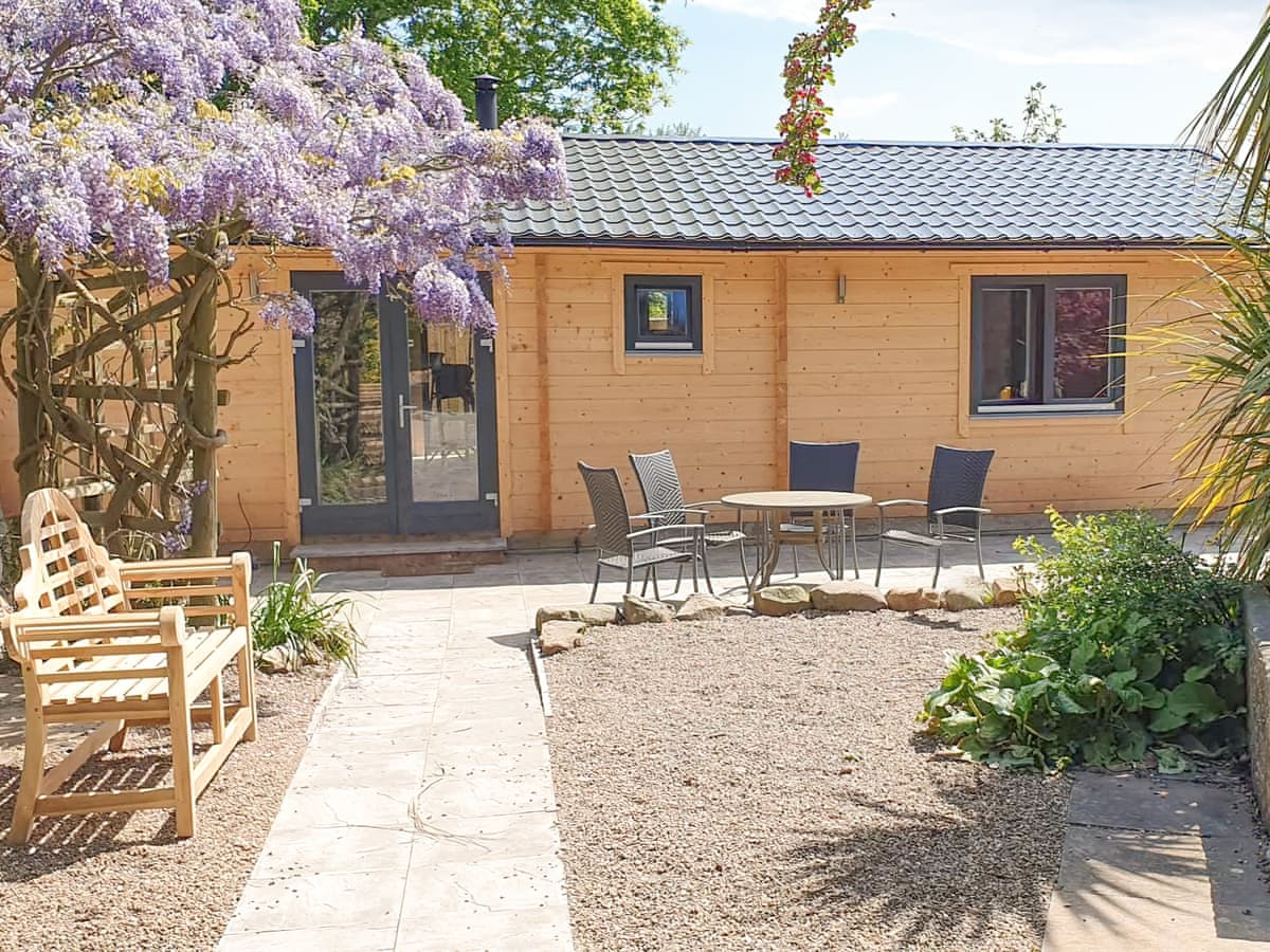 West End Lodge - Holiday lodge in Yorkshire - Image 1