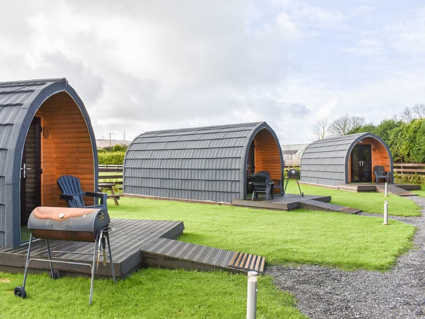 Exterior | Pod 1 - Lakeside Pods, Stithians