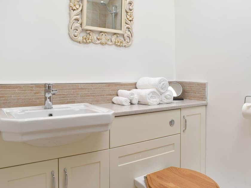 Bathroom | Beech Cottage, Ashbourne