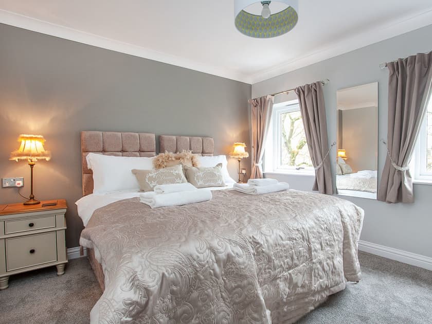 Double bedroom | County House Mews, York
