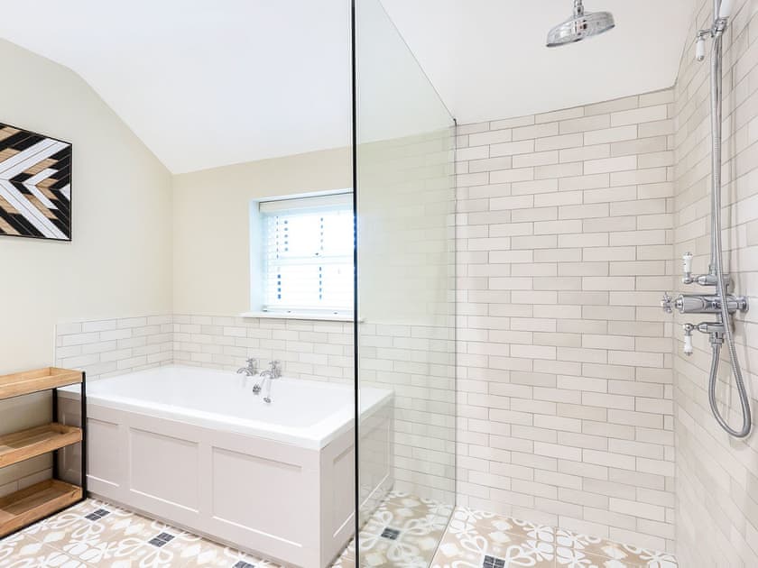 Bathroom | Creamery Cottage, Strensall