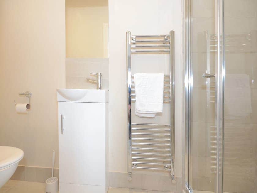 En-suite | Patricks Pool, York