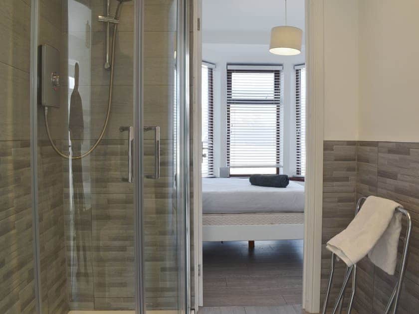 Shower room | Crantock House, Newquay