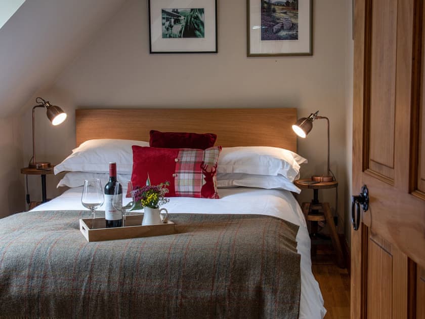 Master bedroom | Tanar View, Glen Tanar, near Aboyne
