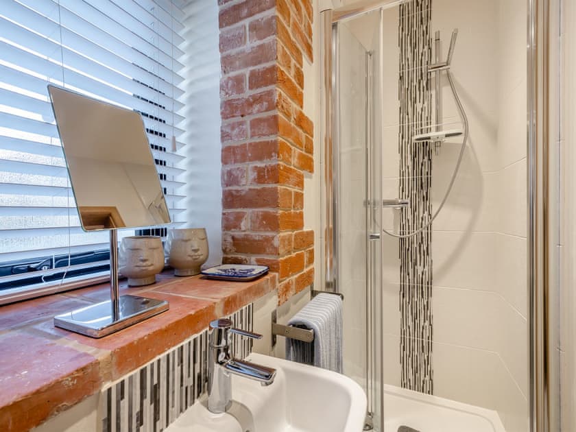 Bathroom | Rupert’s Barn, Gimingham