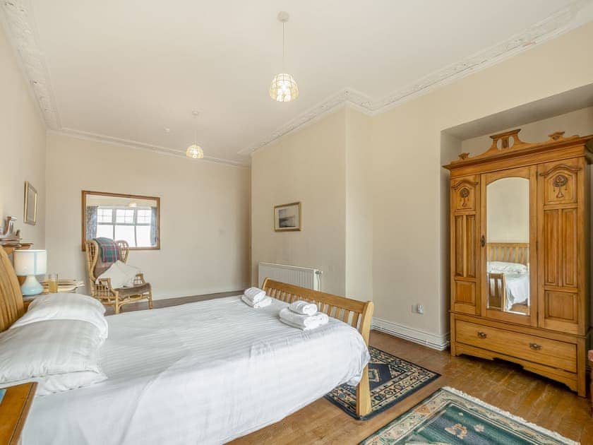Double bedroom | Sea and Sands, Barmouth