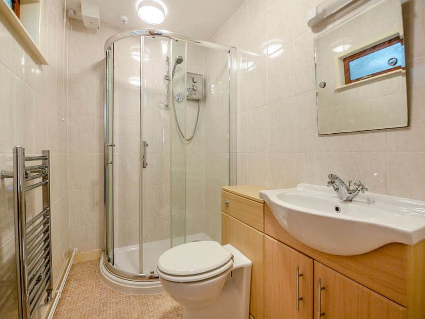 Shower room | Sea and Sands, Barmouth