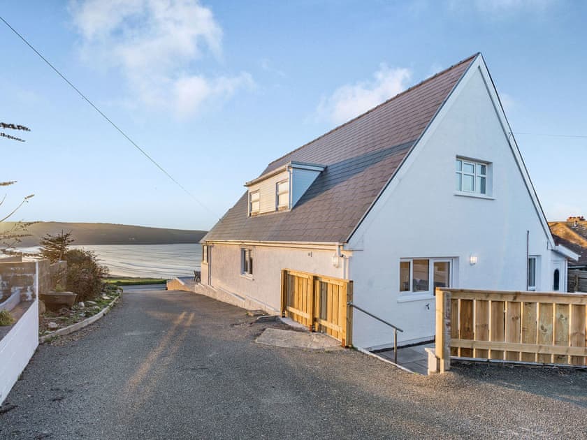 Exterior | Crug Y Bar, Cardigan