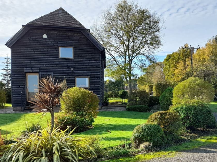 Exterior | Chilsham Barn, Herstmonceux, near Hailsham