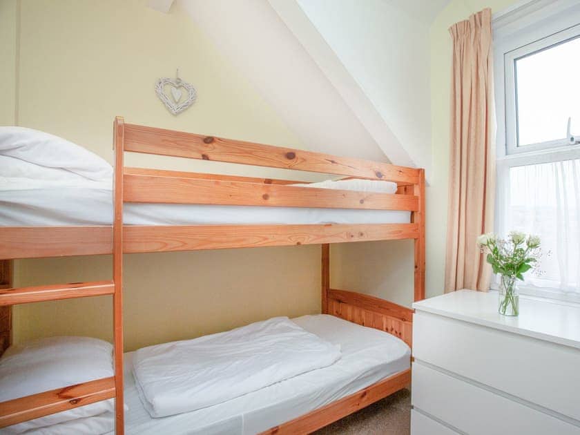 Bunk bedroom | Apartment Fourteen - Broadshade Holiday Apartments, Paignton