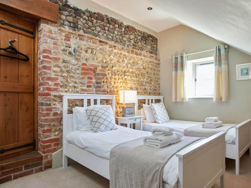 Twin bedroom | The Henhouse - Manor Mews, Tattersett, near Fakenham