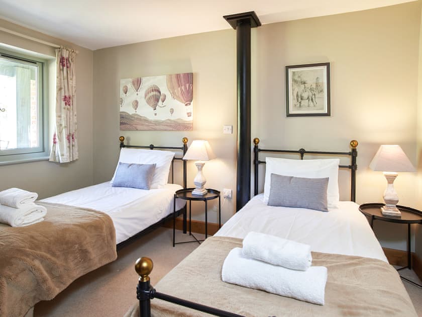Twin bedroom | The Henhouse - Manor Mews, Tattersett, near Fakenham