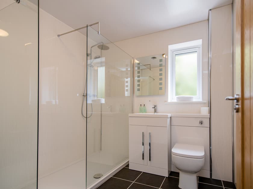 Shower room | Bealach Cottage, Banavie