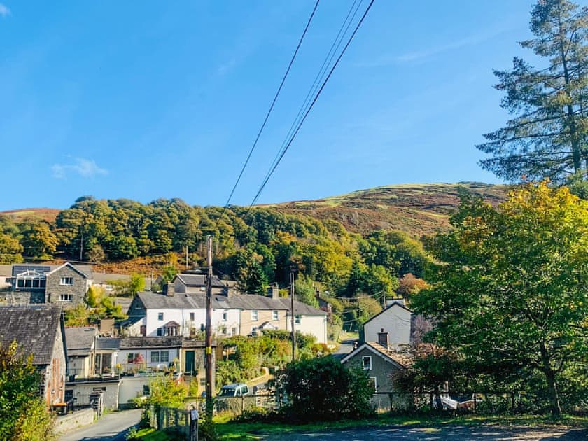 Setting | Afon Dulas Valley Cottage, Ceinws
