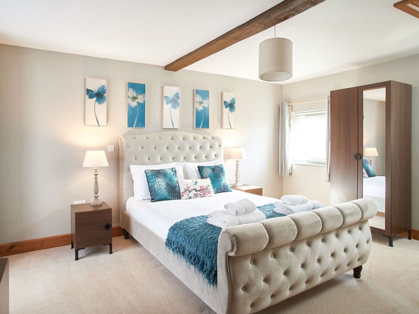 Master bedroom  | The Stables - Manor Mews, Tattersett, near Fakenham