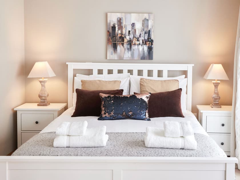 King size bedroom  | The Stables - Manor Mews, Tattersett, near Fakenham