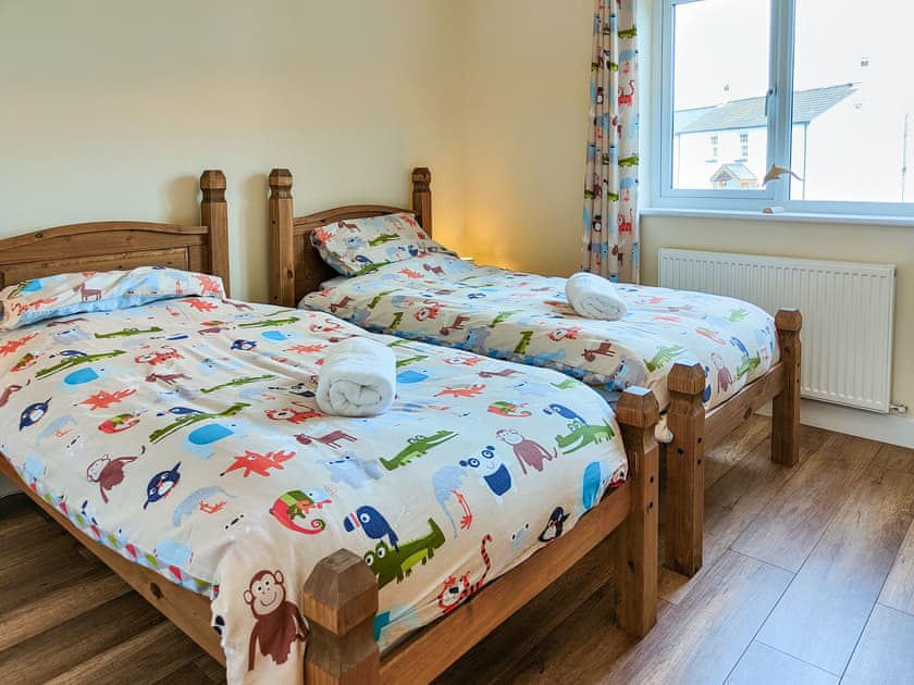 Twin bedroom | Near the Beach, Parcllyn, near Aberporth