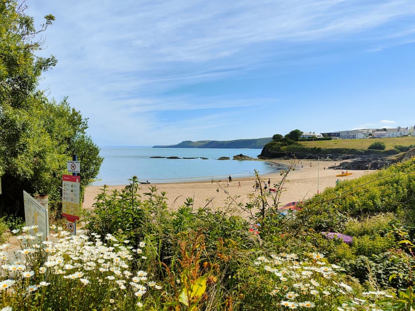 Surrounding area | Near the Beach, Parcllyn, near Aberporth
