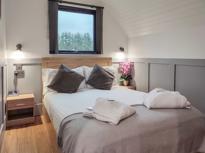 Double bedroom | Meikle Balloch - Hillhead Hideaways, Newmill, nr Keith