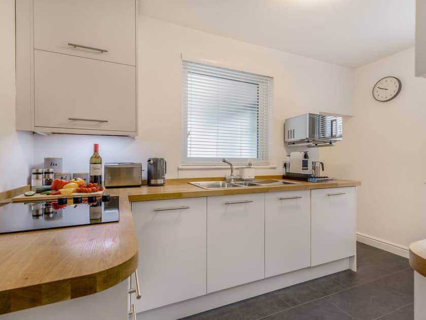 Kitchen | Copper’s Rest - Bluelight Apartments, Saltburn-by-the-Sea