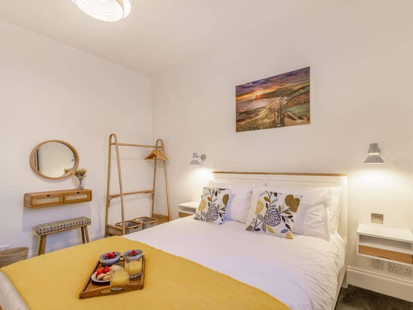 Double bedroom | Copper’s Rest - Bluelight Apartments, Saltburn-by-the-Sea