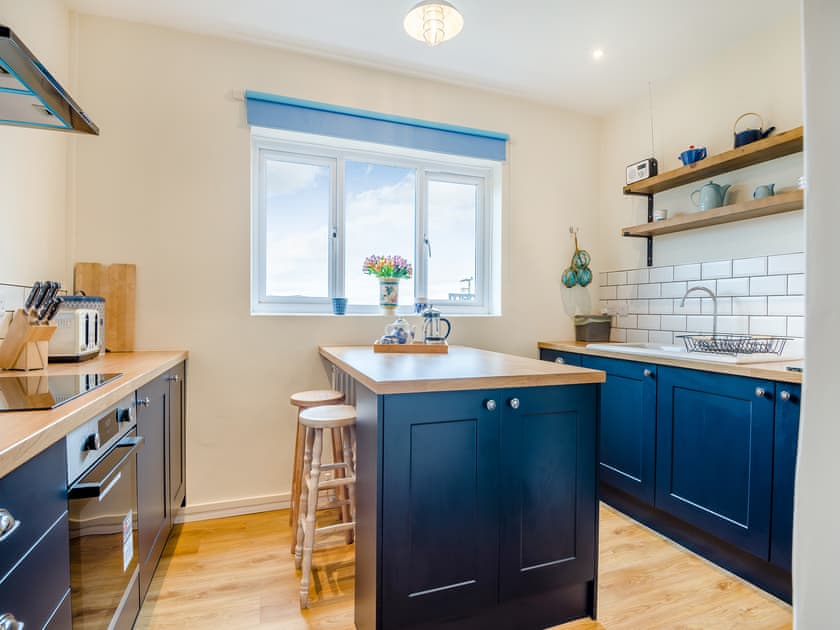 Kitchen | Pebbles Reach - Blue Anchor House, Blue Anchor, near Minehead